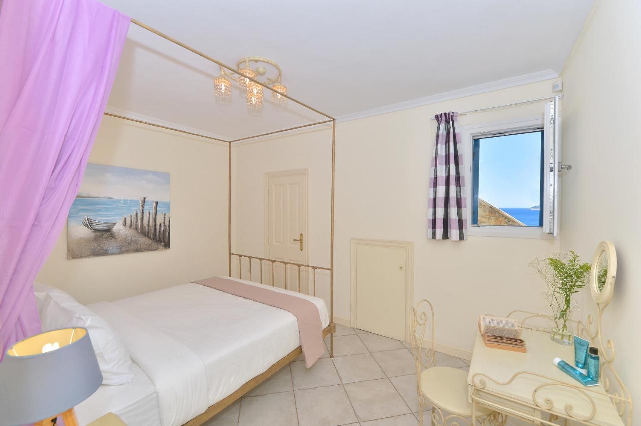 Andros Homes Sea Side Apartment & Studio Gavrio Bagian luar foto