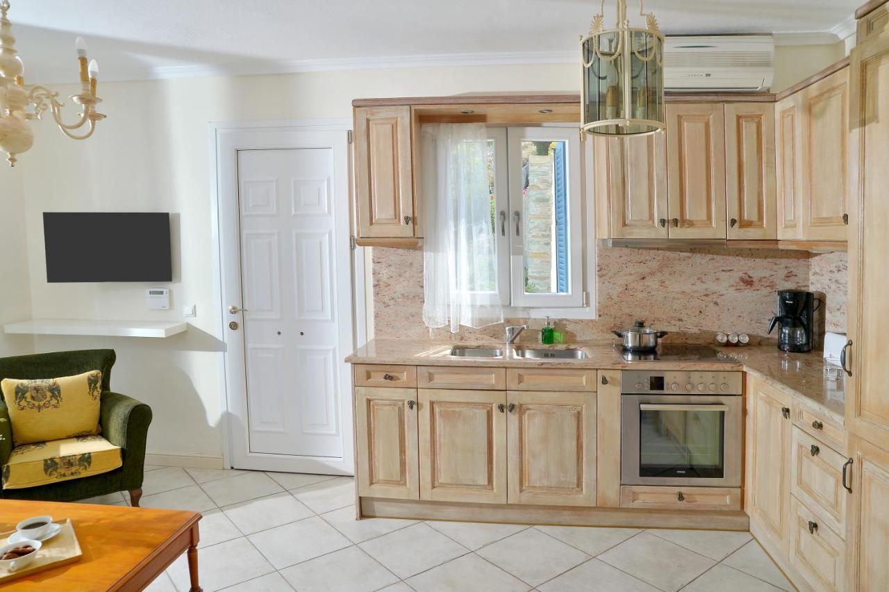 Andros Homes Sea Side Apartment & Studio Gavrio Bagian luar foto